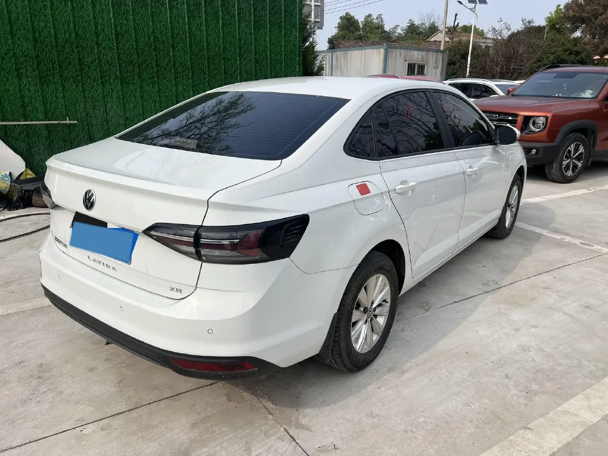 2023 Volkswagen Lavida 1.5L 110HP L4 5MT,autocango,china used car exporter,china ev exporter,chinese used car exporter,chinese used ev exporter