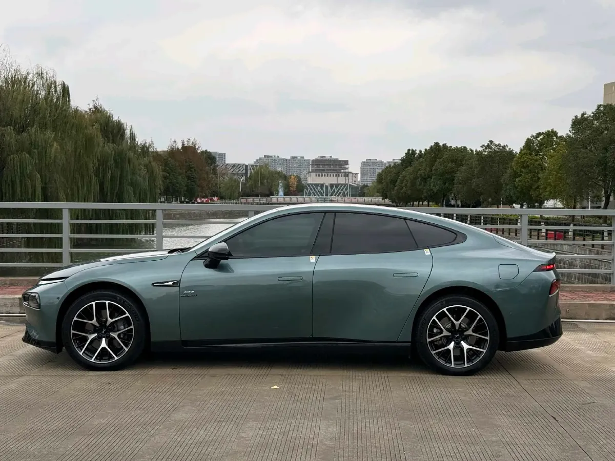 2023 Xpeng P7 BEV 86.2KWH,autocango,china used car exporter,china ev exporter,chinese used car exporter,chinese used ev exporter