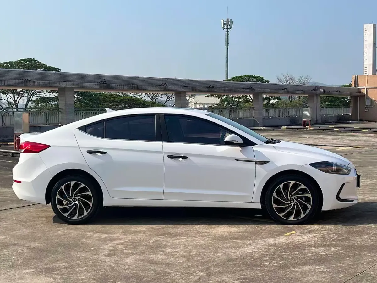 2020 Hyundai Elantra 1.5L 115HP L4 CVT,autocango,china used car exporter,china ev exporter,chinese used car exporter,chinese used ev exporter