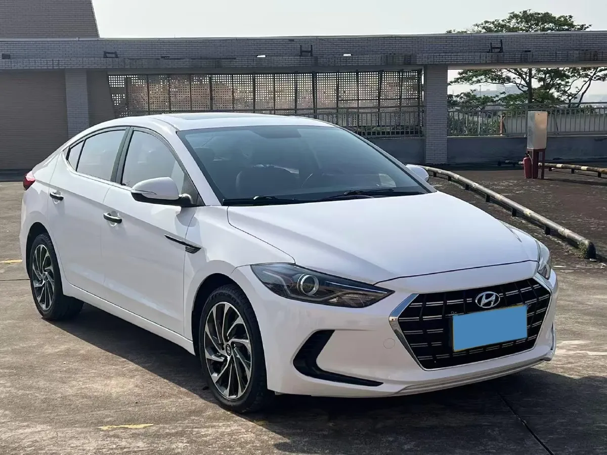 2020 Hyundai Elantra 1.5L 115HP L4 CVT,autocango,china used car exporter,china ev exporter,chinese used car exporter,chinese used ev exporter
