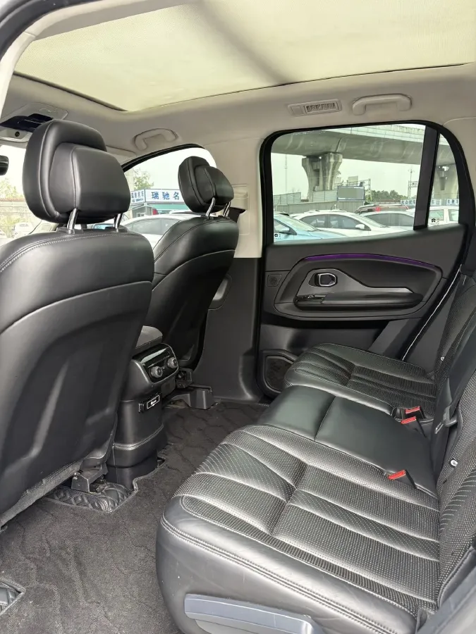 2018 NIO ES8 BEV 70KWH,autocango,china used car exporter,china ev exporter,chinese used car exporter,chinese used ev exporter