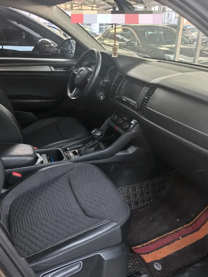 2017 Skoda Kodiak 1.8T 180HP L4 7DCT,autocango,china used car exporter,china ev exporter,chinese used car exporter,chinese used ev exporter