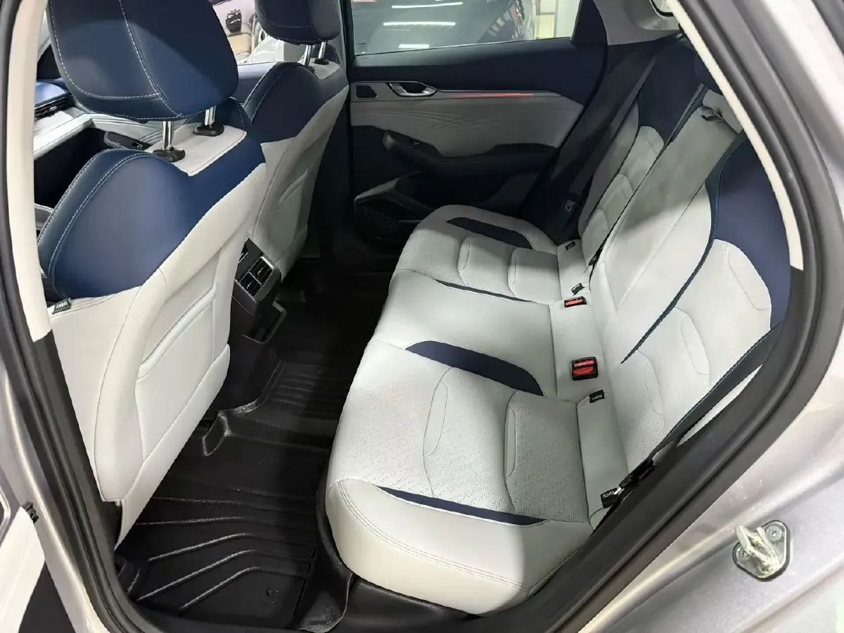 2021 Geely Preface 2.0T 190HP L4 7DCT,autocango,china used car exporter,china ev exporter,chinese used car exporter,chinese used ev exporter