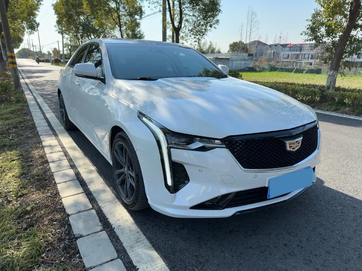 2023 Cadillac CT4 2.0T 237HP L4 8AT,autocango,china used car exporter,china ev exporter,chinese used car exporter,chinese used ev exporter