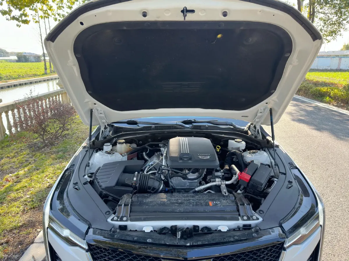 2023 Cadillac CT4 2.0T 237HP L4 8AT,autocango,china used car exporter,china ev exporter,chinese used car exporter,chinese used ev exporter