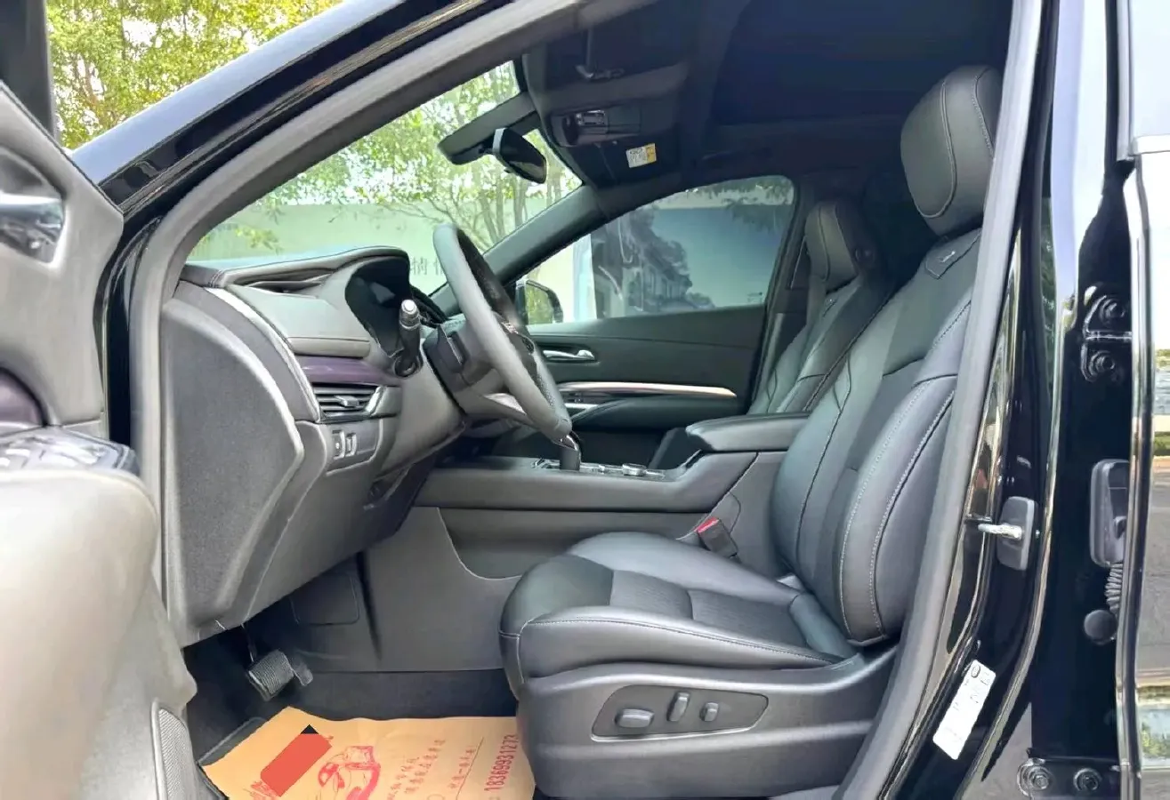 2022 Cadillac XT4 2.0T 237HP L4 9AT,autocango,china used car exporter,china ev exporter,chinese used car exporter,chinese used ev exporter