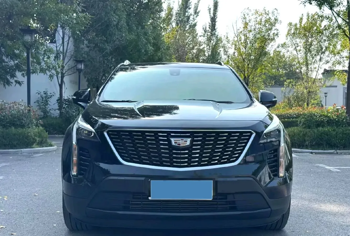 2022 Cadillac XT4 2.0T 237HP L4 9AT,autocango,china used car exporter,china ev exporter,chinese used car exporter,chinese used ev exporter
