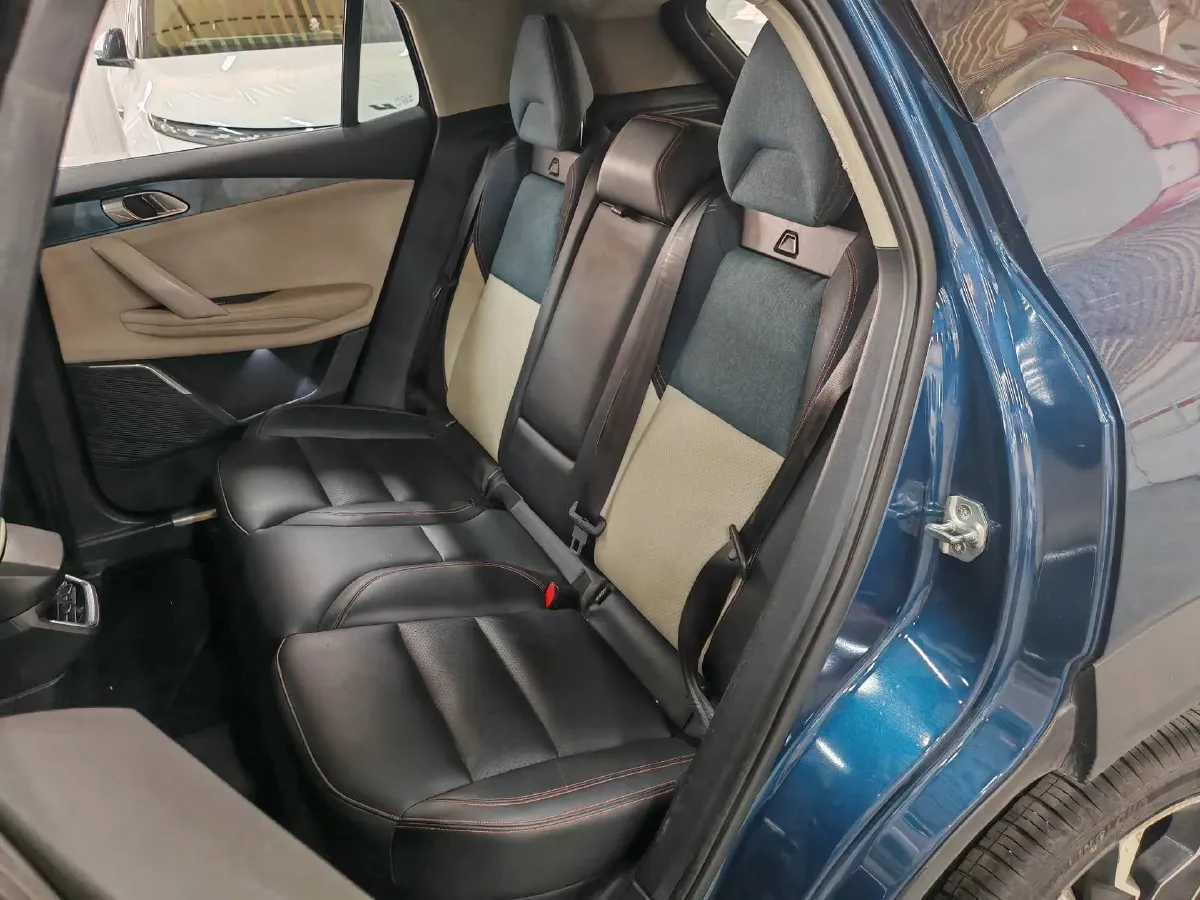 2020 LYNK&CO 06 1.5T 177HP L3 7DCT,autocango,china used car exporter,china ev exporter,chinese used car exporter,chinese used ev exporter