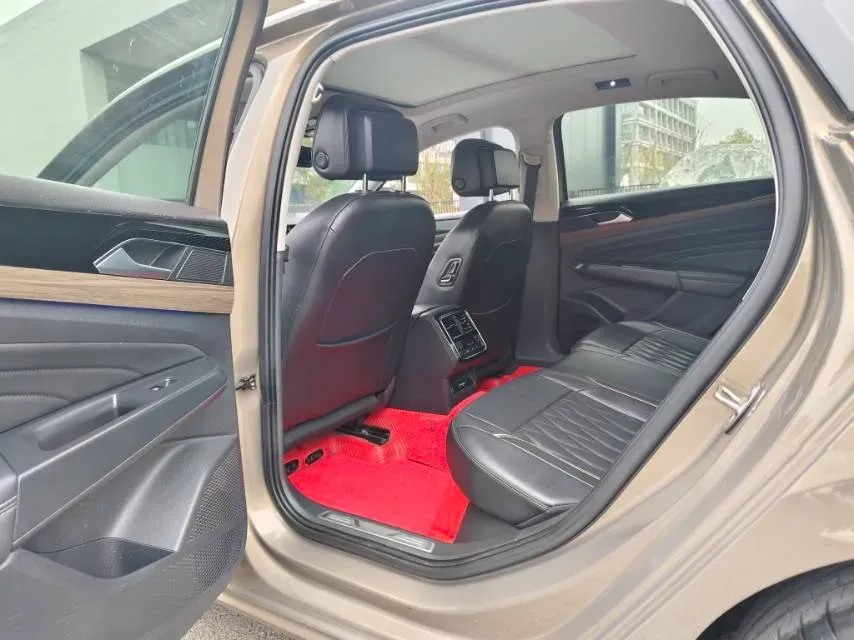 2020 Volkswagen Passat 2.0T 186HP L4 7DCT,autocango,china used car exporter,china ev exporter,chinese used car exporter,chinese used ev exporter