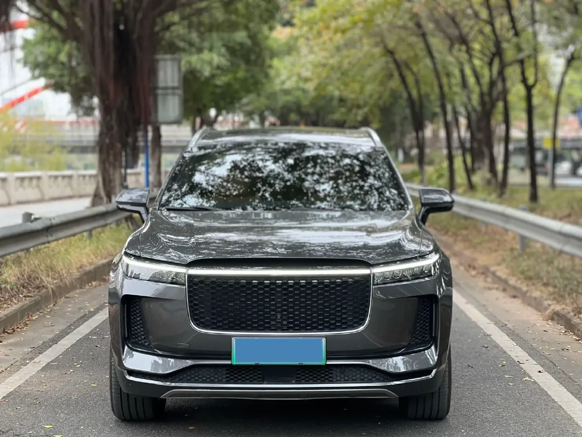 2020 Li ONE Range Extended 131HP REEV 40.5KWH,autocango,china used car exporter,china ev exporter,chinese used car exporter,chinese used ev exporter