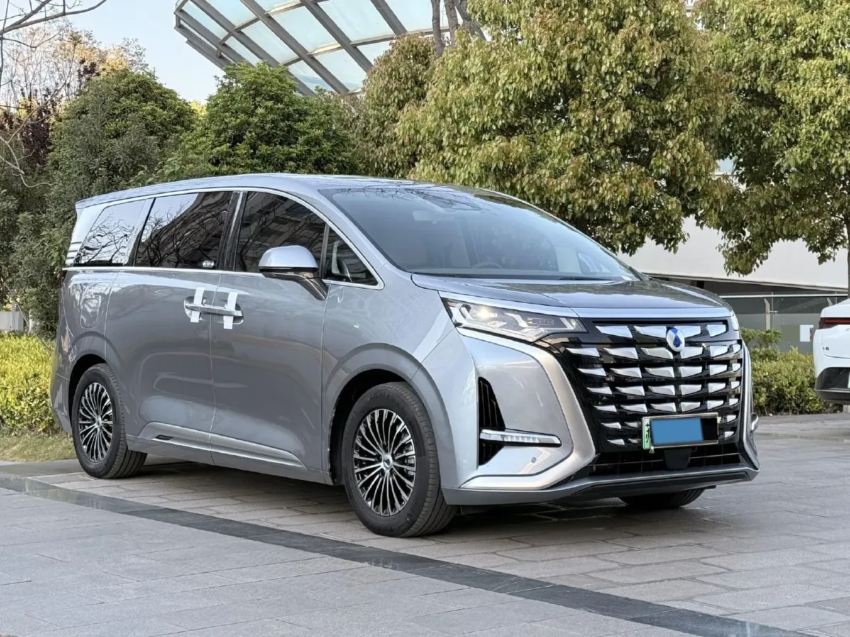 2022 Mercedes-Benz GLC Class 2.0T 197HP L4 9AT,autocango,china used car exporter,china ev exporter,chinese used car exporter,chinese used ev exporter