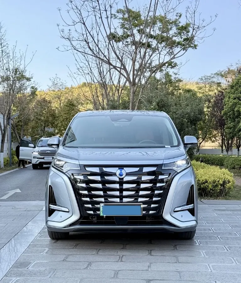 2022 Mercedes-Benz GLC Class 2.0T 197HP L4 9AT,autocango,china used car exporter,china ev exporter,chinese used car exporter,chinese used ev exporter