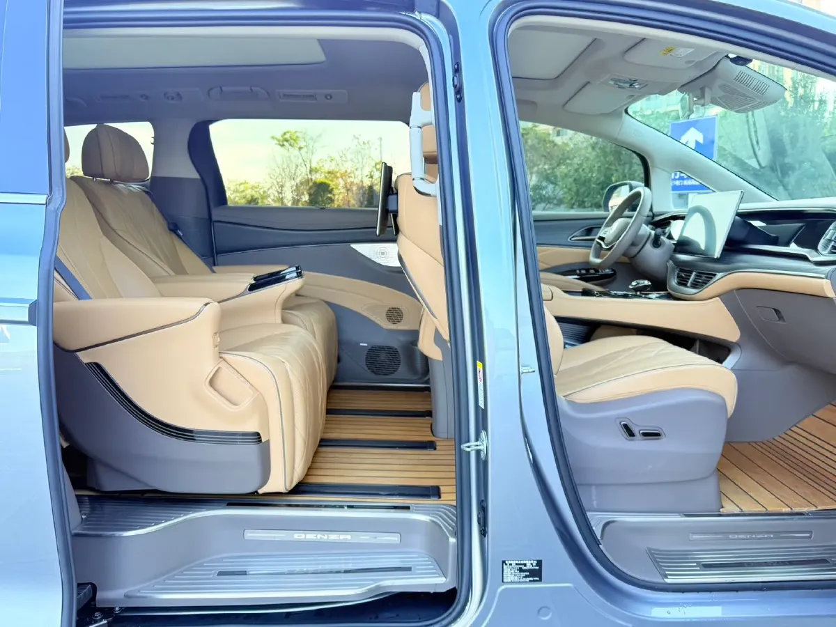 2022 Mercedes-Benz GLC Class 2.0T 197HP L4 9AT,autocango,china used car exporter,china ev exporter,chinese used car exporter,chinese used ev exporter