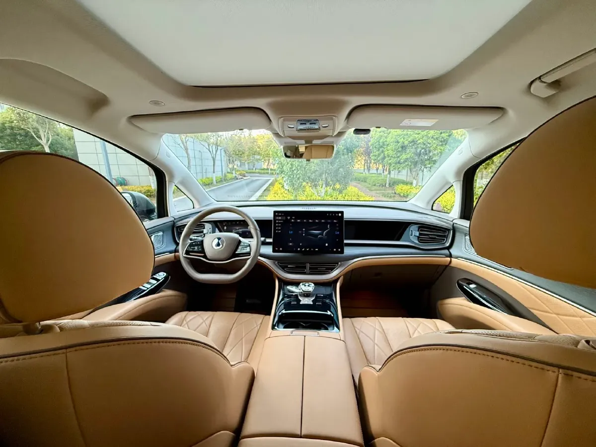 2022 Mercedes-Benz GLC Class 2.0T 197HP L4 9AT,autocango,china used car exporter,china ev exporter,chinese used car exporter,chinese used ev exporter