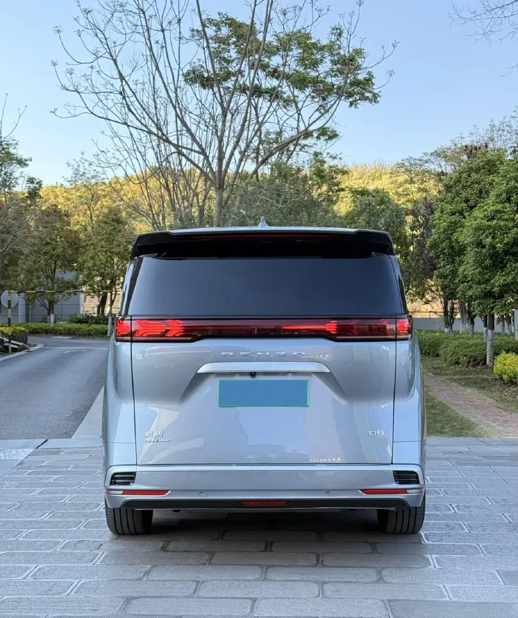 2022 Mercedes-Benz GLC Class 2.0T 197HP L4 9AT,autocango,china used car exporter,china ev exporter,chinese used car exporter,chinese used ev exporter