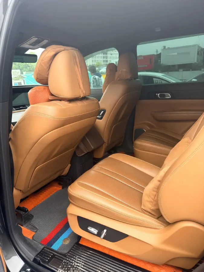 2020 Li ONE Range Extended 131HP REEV 40.5KWH,autocango,china used car exporter,china ev exporter,chinese used car exporter,chinese used ev exporter