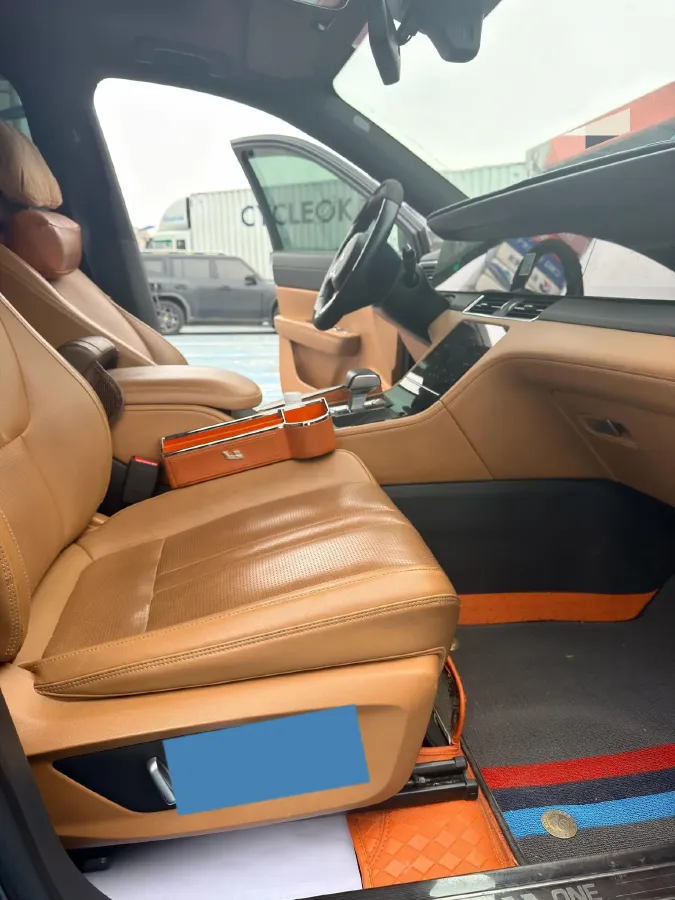 2020 Li ONE Range Extended 131HP REEV 40.5KWH,autocango,china used car exporter,china ev exporter,chinese used car exporter,chinese used ev exporter