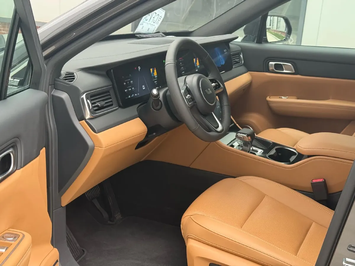 2021 Li ONE Range Extended 131HP REEV 40.5KWH,autocango,china used car exporter,china ev exporter,chinese used car exporter,chinese used ev exporter