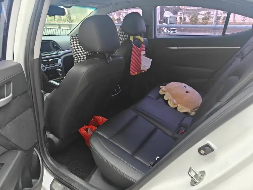 2018 Hyundai Elantra 1.6L 130HP L4 6AT,autocango,china used car exporter,china ev exporter,chinese used car exporter,chinese used ev exporter