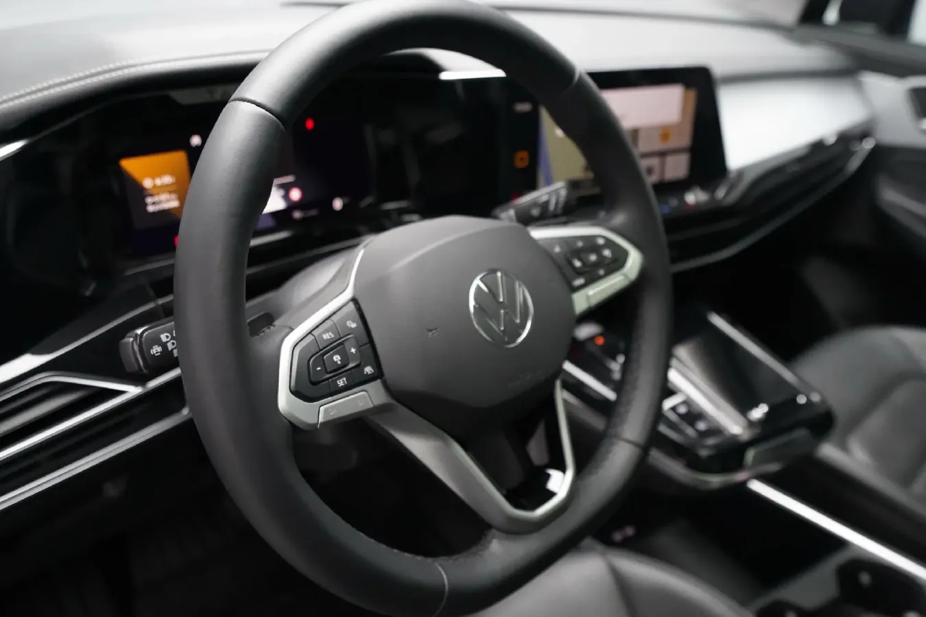 2021 Volkswagen Talagon 2.0T 220HP L4 7DCT,autocango,china used car exporter,china ev exporter,chinese used car exporter,chinese used ev exporter