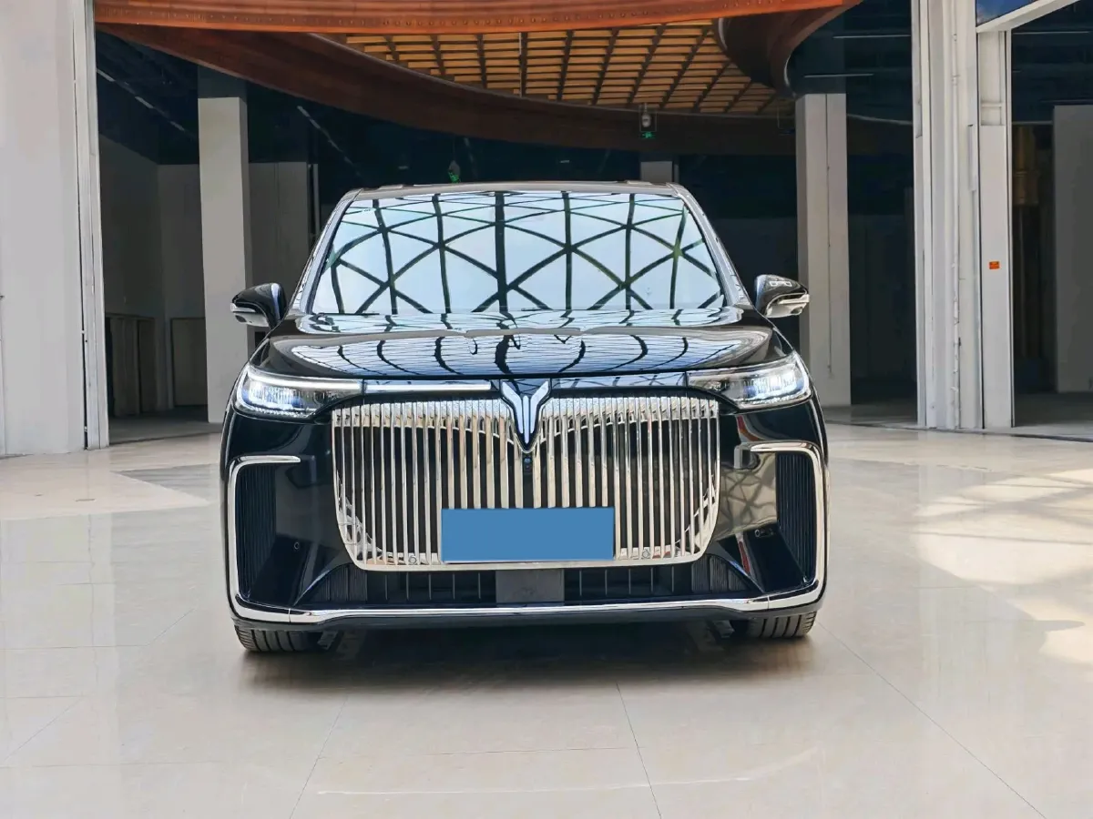 2025 Voyah Dream BEV 108.7KWH,autocango,china used car exporter,china ev exporter,chinese used car exporter,chinese used ev exporter