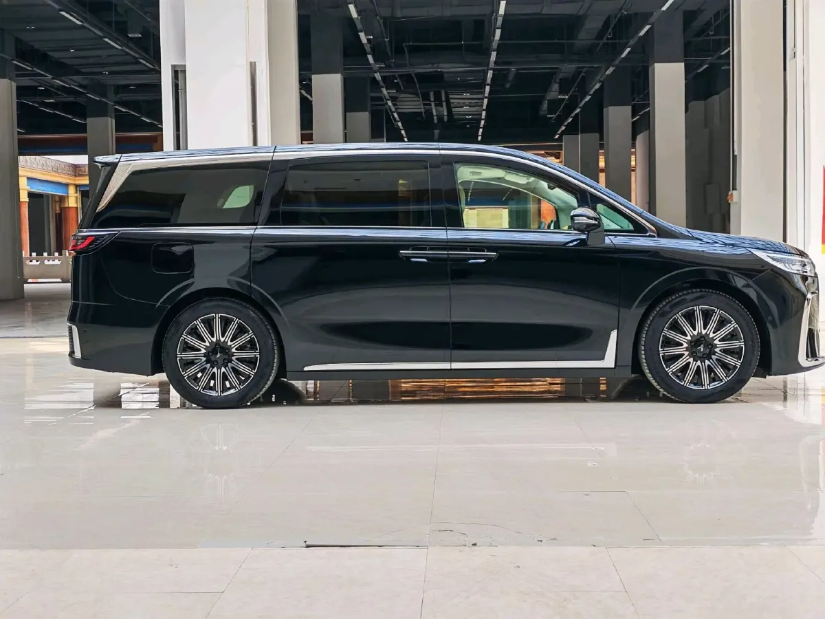 2025 Voyah Dream BEV 108.7KWH,autocango,china used car exporter,china ev exporter,chinese used car exporter,chinese used ev exporter