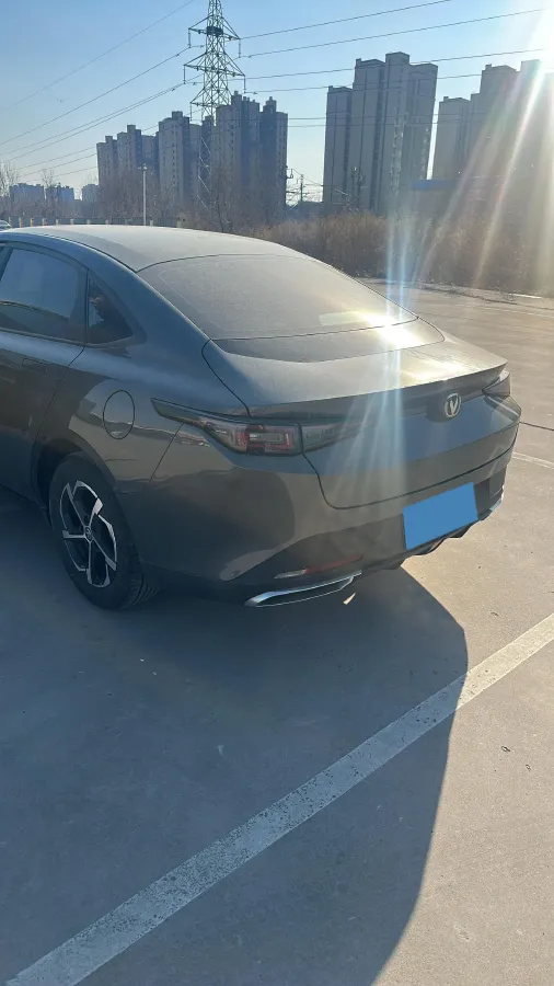 2024 ChangAn Eado 1.5T 170HP L4 7DCT,autocango,china used car exporter,china ev exporter,chinese used car exporter,chinese used ev exporter