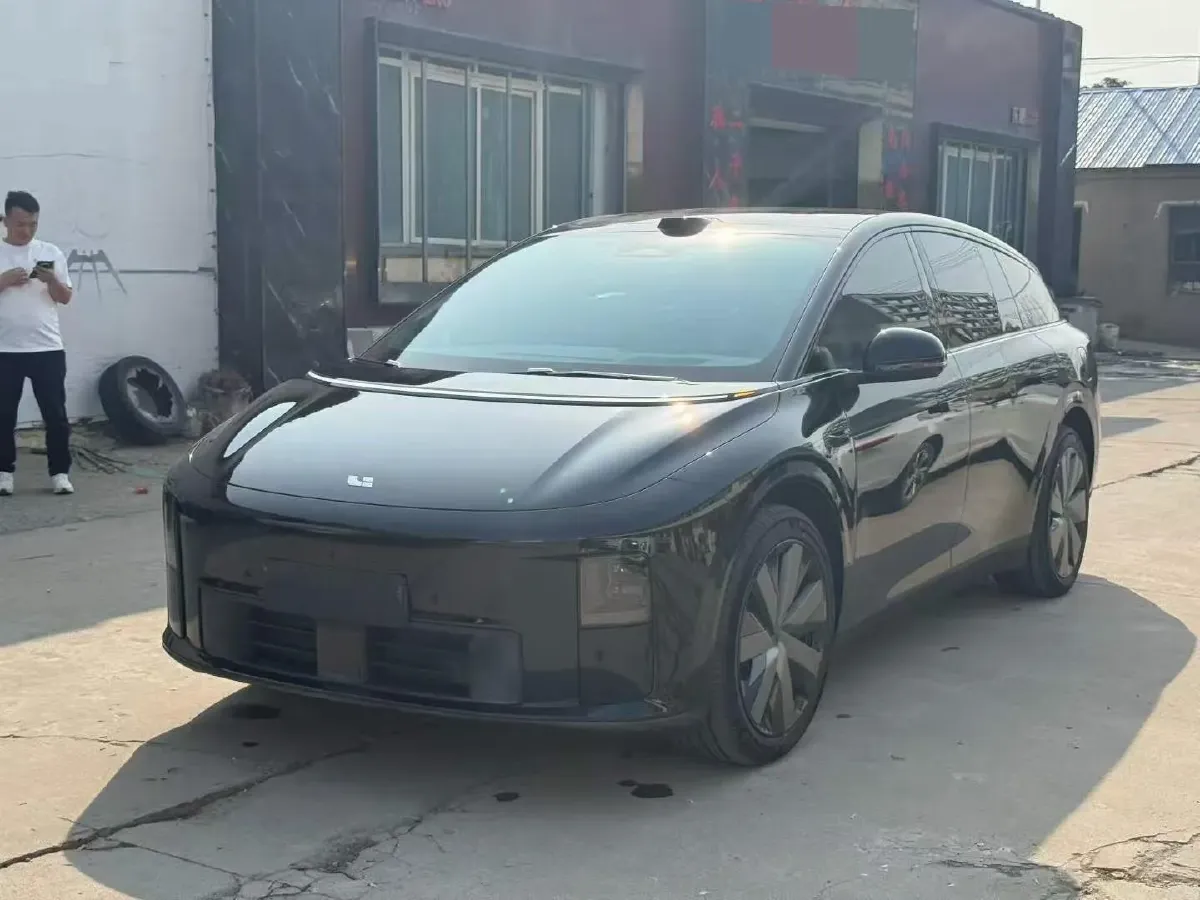2025 Li i6 BEV,autocango,china used car exporter,china ev exporter,chinese used car exporter,chinese used ev exporter