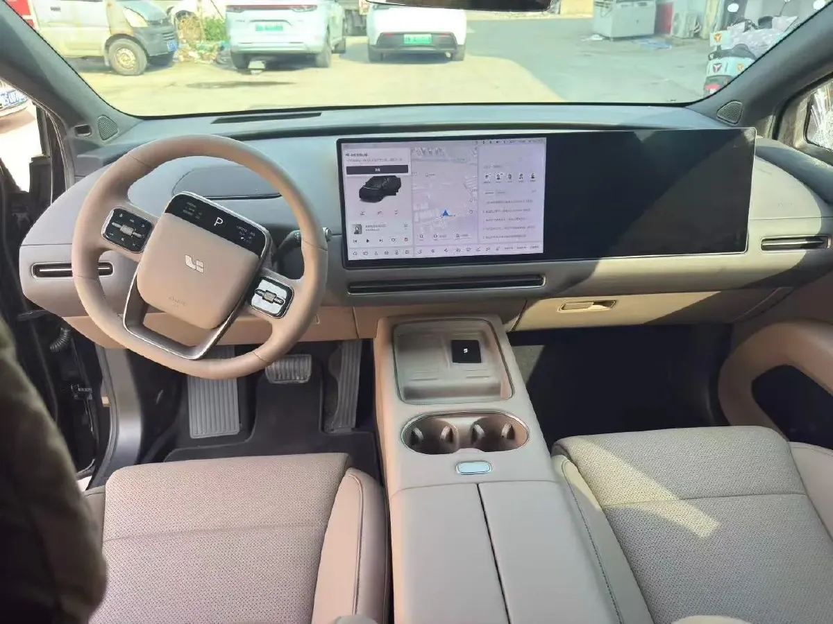 2025 Li i6 BEV,autocango,china used car exporter,china ev exporter,chinese used car exporter,chinese used ev exporter