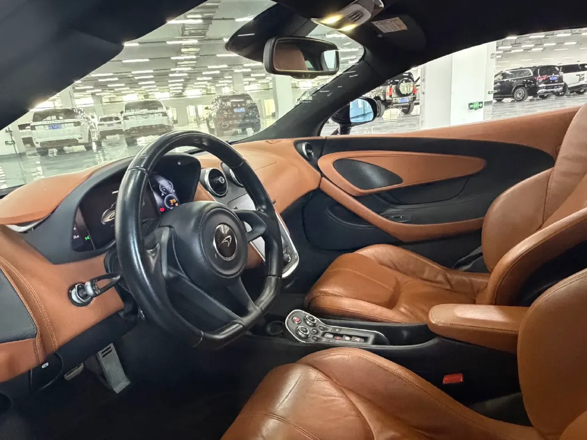 2015 McLaren 570 3.8T 570HP V8 7DCT,autocango,china used car exporter,china ev exporter,chinese used car exporter,chinese used ev exporter