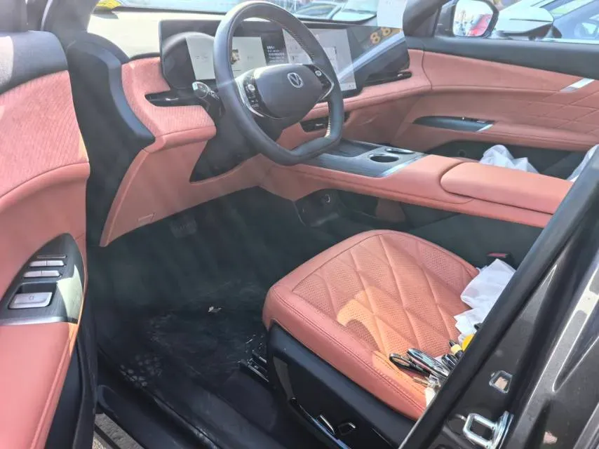 2025 ChangAn CS75 Plus 1.5T 192HP L4 8AT,autocango,china used car exporter,china ev exporter,chinese used car exporter,chinese used ev exporter