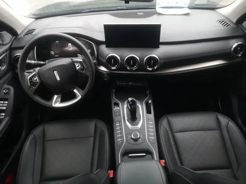 2021 WEY VV6 2.0T 227HP L4 7DCT,autocango,china used car exporter,china ev exporter,chinese used car exporter,chinese used ev exporter