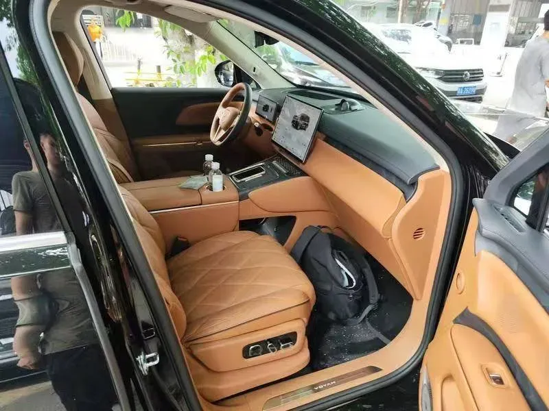 2026 Voyah 9L 1.5T 150HP L4 PHEV,autocango,china used car exporter,china ev exporter,chinese used car exporter,chinese used ev exporter