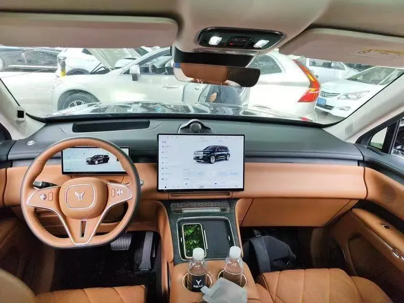 2026 Voyah 9L 1.5T 150HP L4 PHEV,autocango,china used car exporter,china ev exporter,chinese used car exporter,chinese used ev exporter