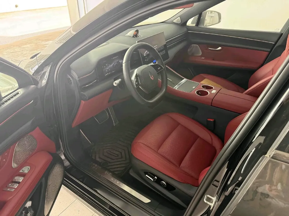 2025 AITO AITO M5 1.5T 152HP L4 REEV 42KWH,autocango,china used car exporter,china ev exporter,chinese used car exporter,chinese used ev exporter