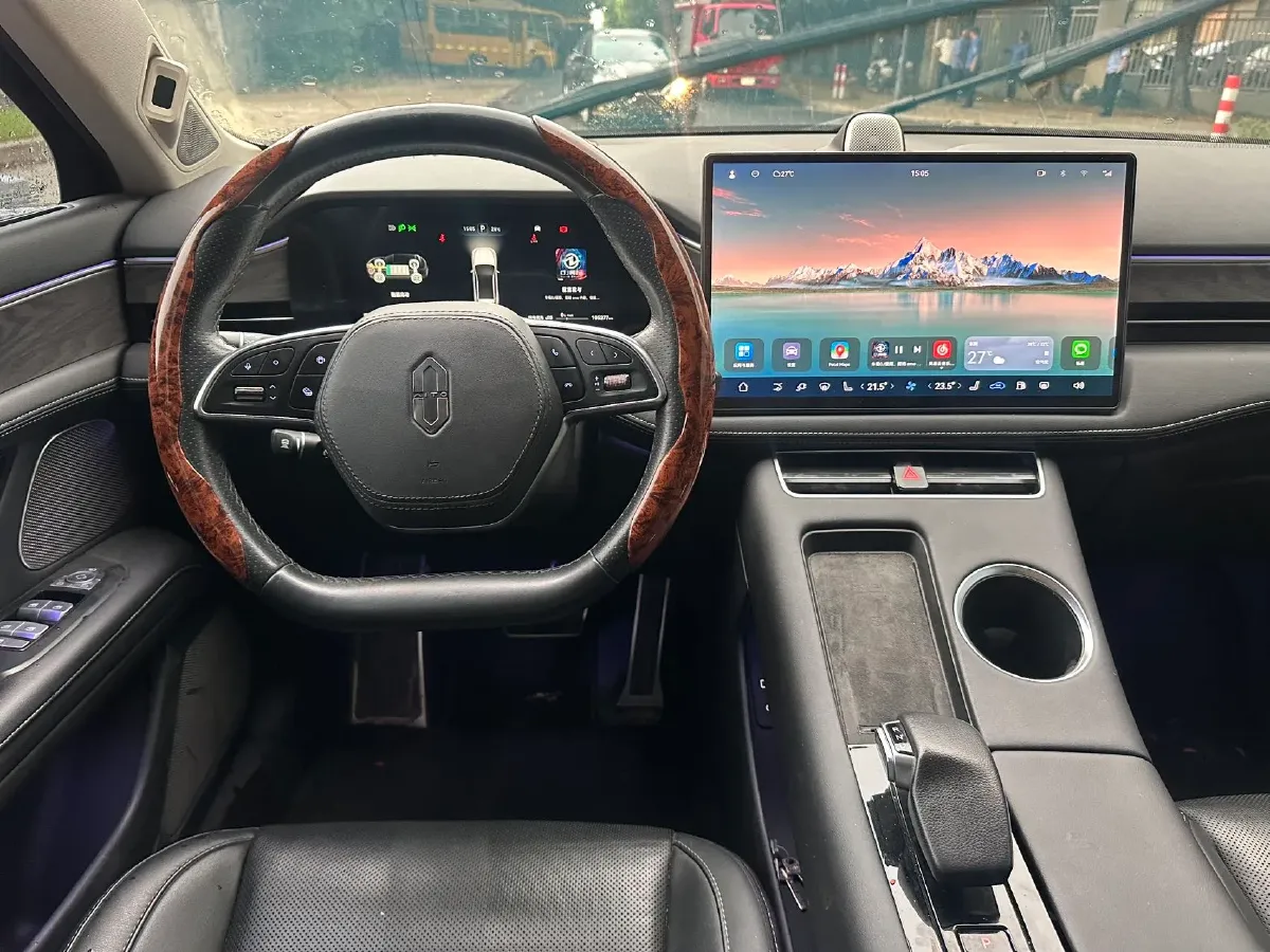 2022 Isuzu Mu-X 2.0T 220HP L4 8AT,autocango,china used car exporter,china ev exporter,chinese used car exporter,chinese used ev exporter