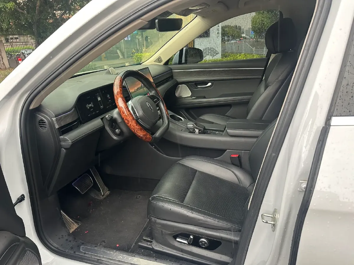 2022 Isuzu Mu-X 2.0T 220HP L4 8AT,autocango,china used car exporter,china ev exporter,chinese used car exporter,chinese used ev exporter