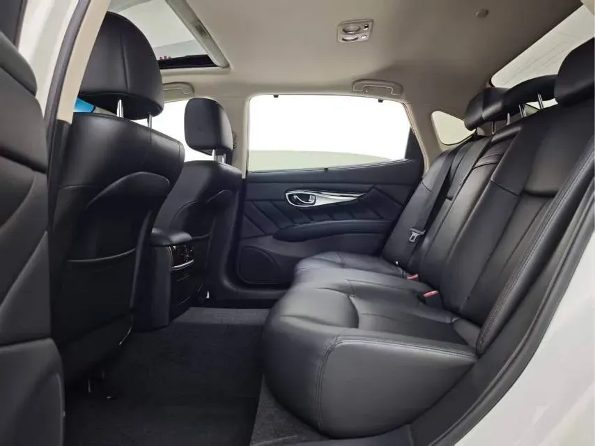 2017 Volkswagen Alltrack 2.0T 220HP L4 7DCT,autocango,china used car exporter,china ev exporter,chinese used car exporter,chinese used ev exporter