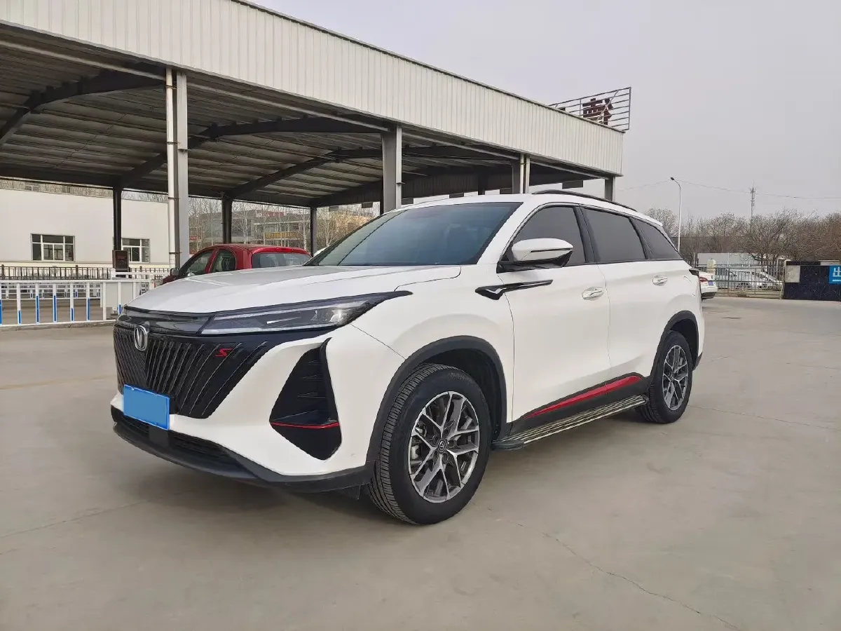 2022 ChangAn CS75 Plus 1.5T 188HP L4 8AT,autocango,china used car exporter,china ev exporter,chinese used car exporter,chinese used ev exporter