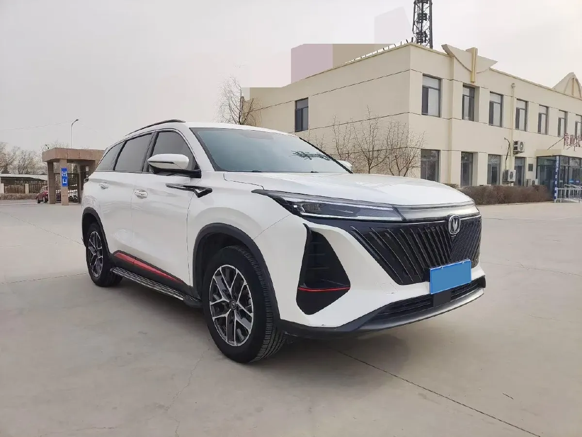2022 ChangAn CS75 Plus 1.5T 188HP L4 8AT,autocango,china used car exporter,china ev exporter,chinese used car exporter,chinese used ev exporter