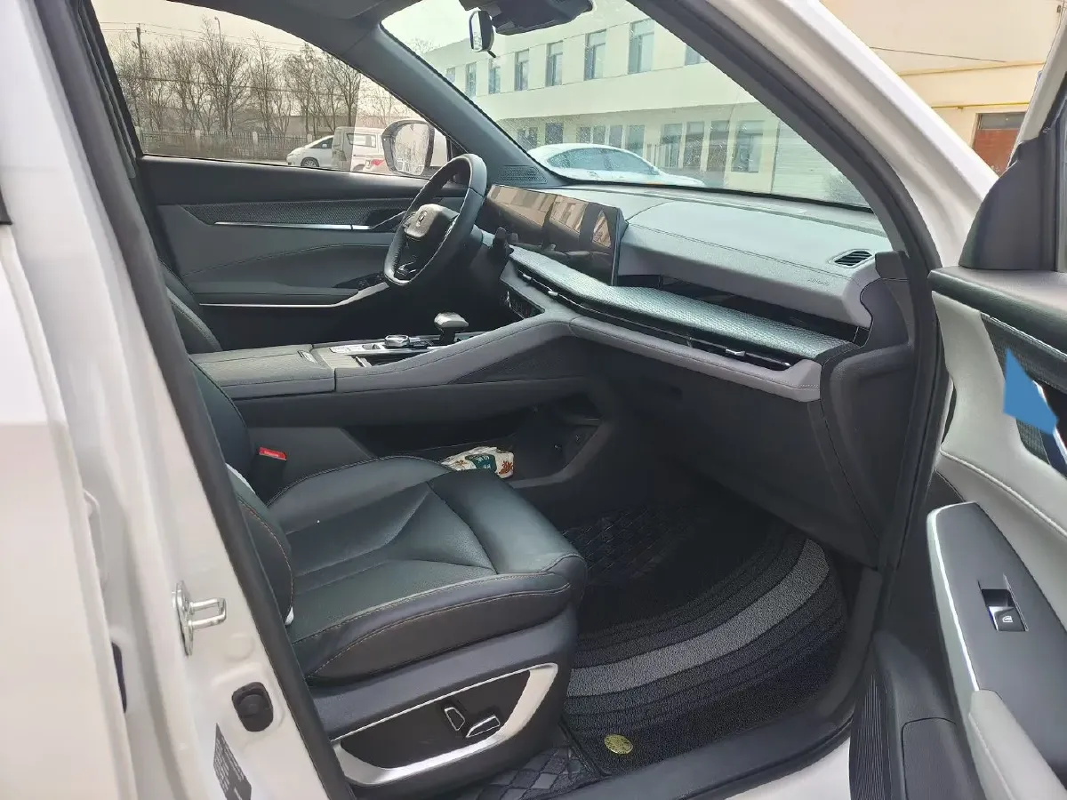 2022 ChangAn CS75 Plus 1.5T 188HP L4 8AT,autocango,china used car exporter,china ev exporter,chinese used car exporter,chinese used ev exporter