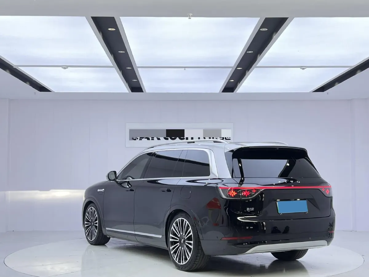 2024 AITO AITO M9 1.5T 152HP L4 REEV 42KWH,autocango,china used car exporter,china ev exporter,chinese used car exporter,chinese used ev exporter