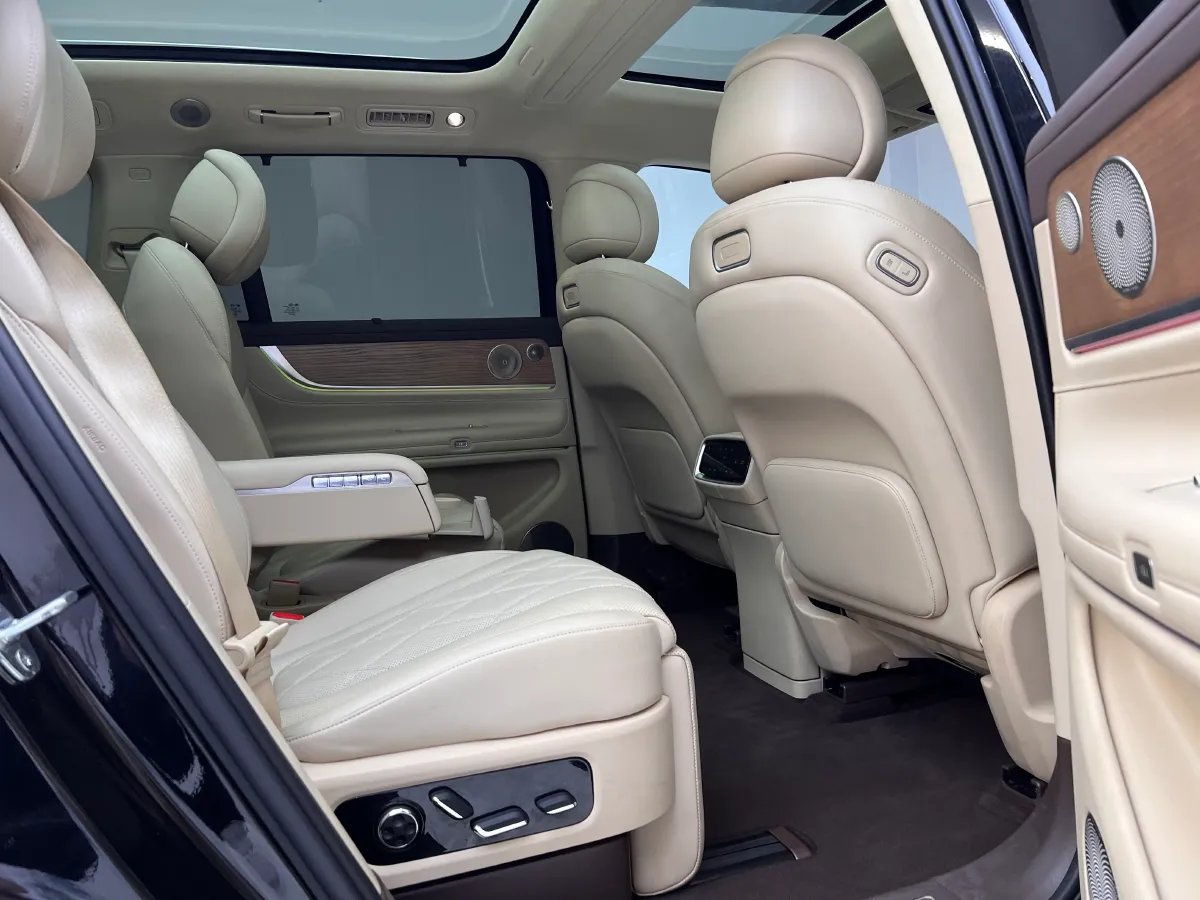 2024 AITO AITO M9 1.5T 152HP L4 REEV 42KWH,autocango,china used car exporter,china ev exporter,chinese used car exporter,chinese used ev exporter