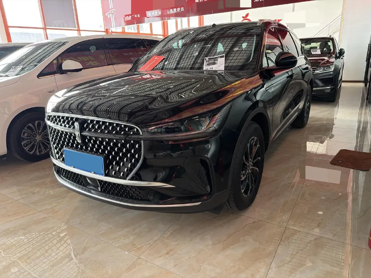 2025 Lincoln Nautilus 2.0T 261HP L4 8AT,autocango,china used car exporter,china ev exporter,chinese used car exporter,chinese used ev exporter