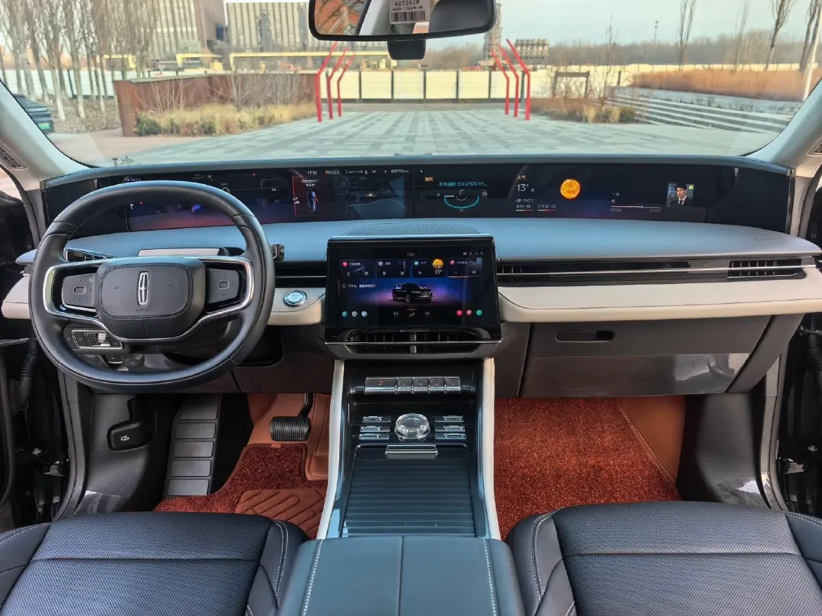 2025 Lincoln Nautilus 2.0T 261HP L4 8AT,autocango,china used car exporter,china ev exporter,chinese used car exporter,chinese used ev exporter