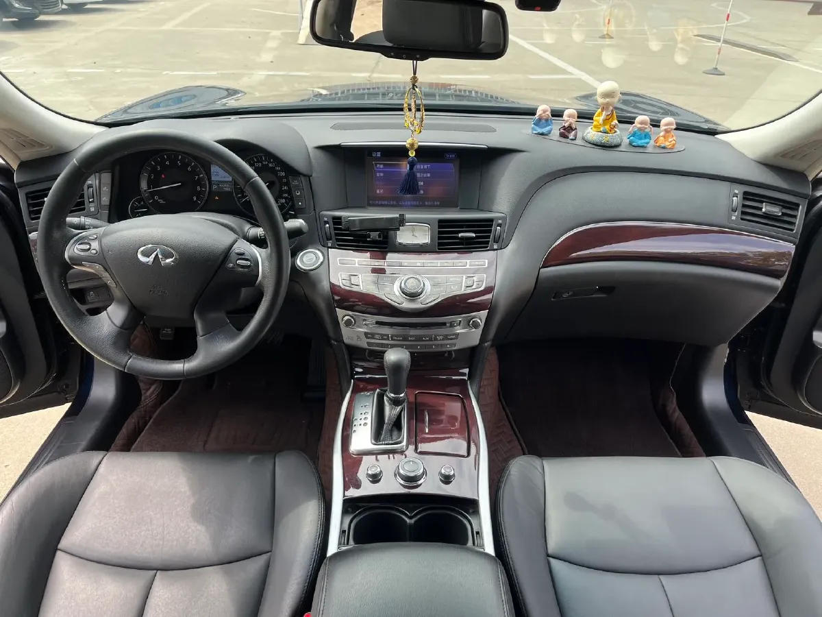 2019 Infiniti Q70 2.0T 211HP L4 7AT,autocango,china used car exporter,china ev exporter,chinese used car exporter,chinese used ev exporter