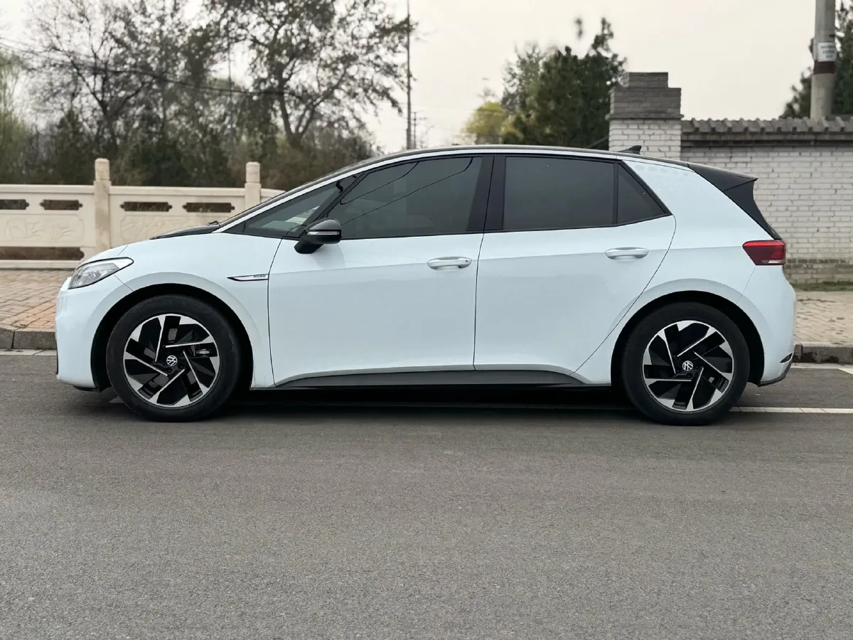 2023 Volkswagen ID.3 BEV 52.8KWH,autocango,china used car exporter,china ev exporter,chinese used car exporter,chinese used ev exporter
