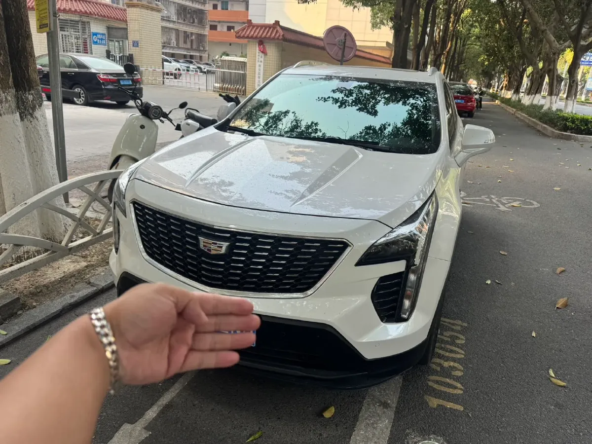2020 Cadillac XT4 2.0T 241HP L4 9AT,autocango,china used car exporter,china ev exporter,chinese used car exporter,chinese used ev exporter