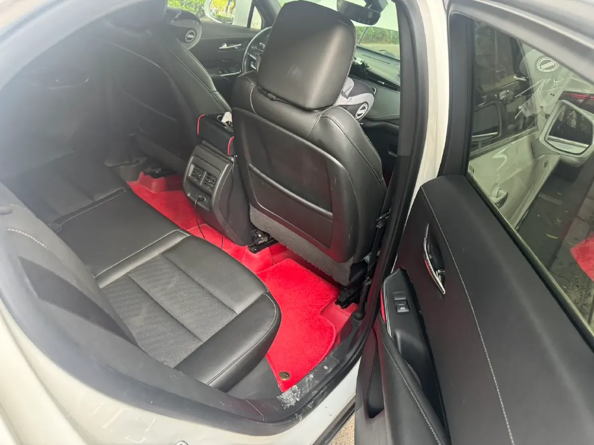 2020 Cadillac XT4 2.0T 241HP L4 9AT,autocango,china used car exporter,china ev exporter,chinese used car exporter,chinese used ev exporter