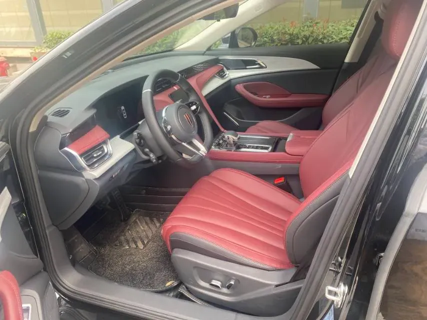 2025 HongQi H5 1.5T 169HP L4 7DCT,autocango,china used car exporter,china ev exporter,chinese used car exporter,chinese used ev exporter